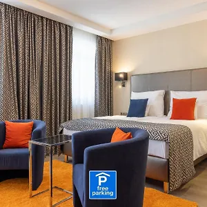 Silver Crown & Residence, Palace Quarter Macaristan