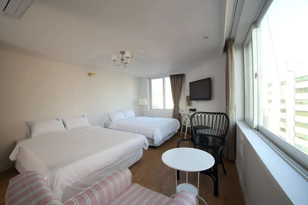 Hillside Hotel Busan
