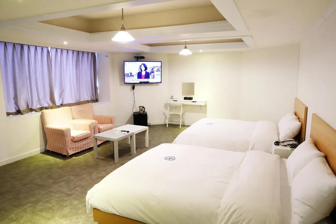 Hillside Hotel Busan