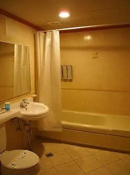 Hillside Hotel Busan 3*,